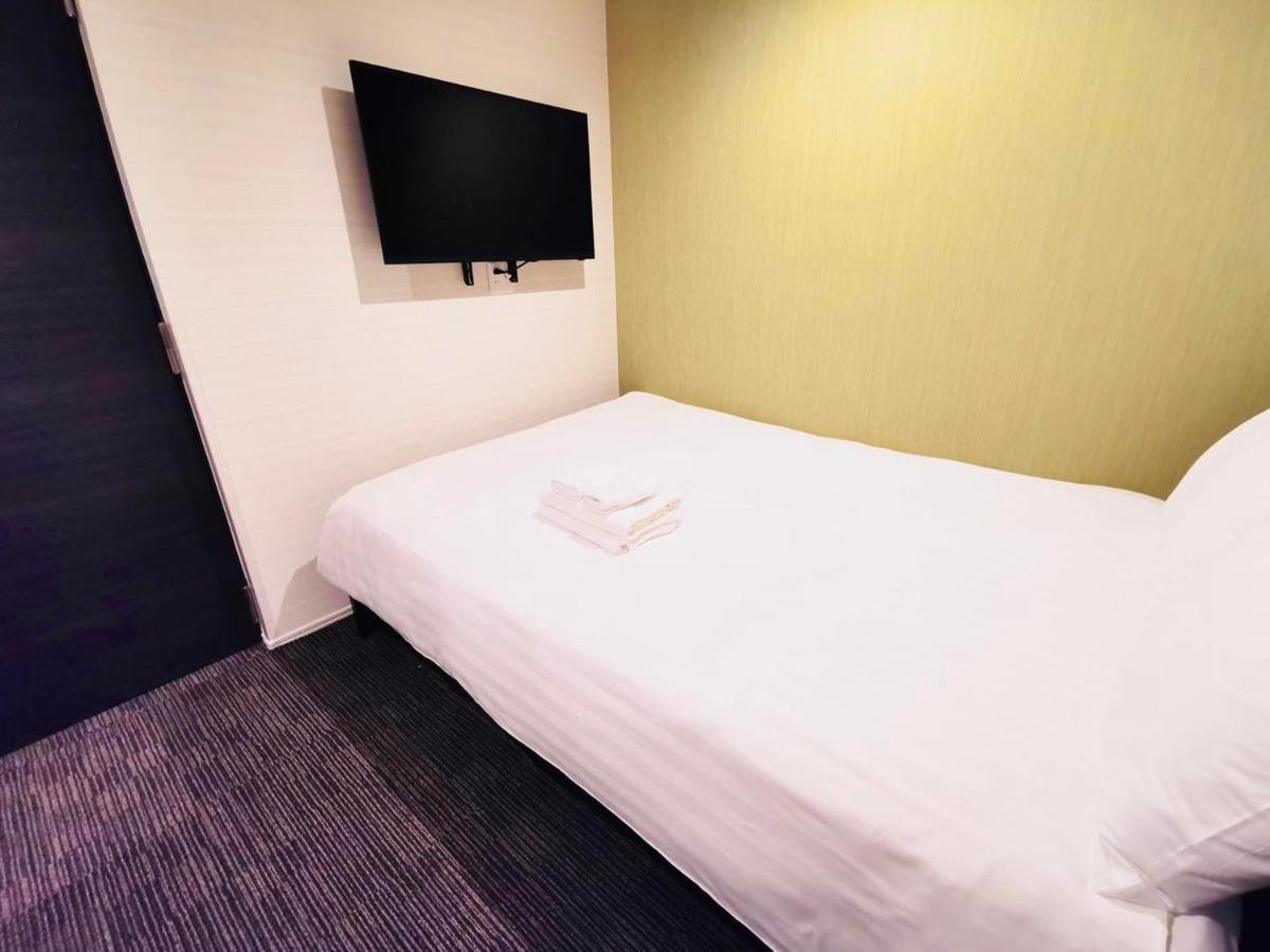 Glou Higashi Shinjuku Hotell Tokyo prefektur Exteriör bild