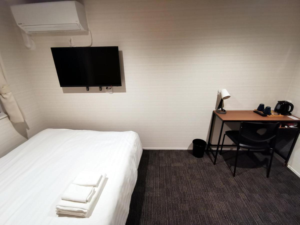 Glou Higashi Shinjuku Hotell Tokyo prefektur Exteriör bild