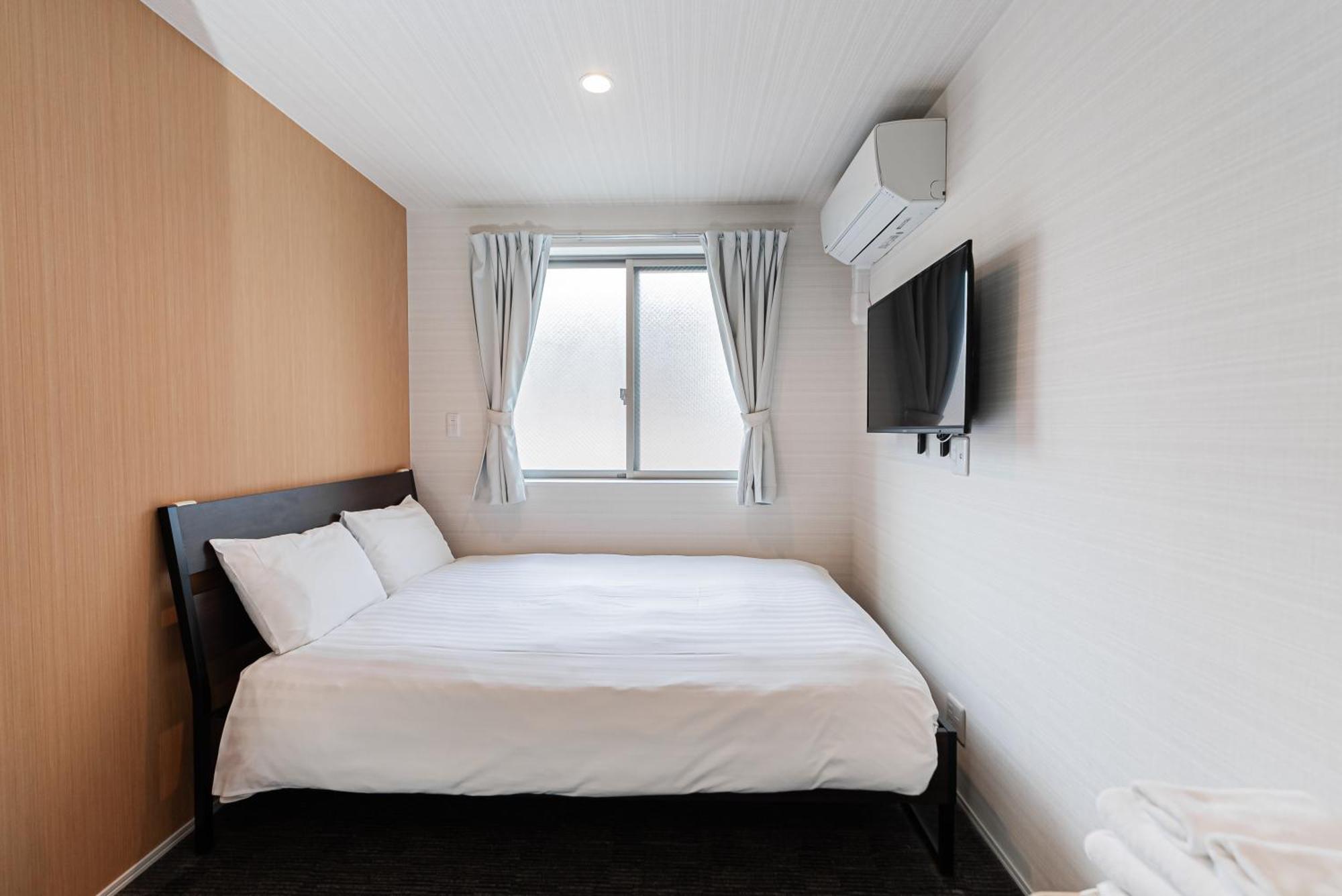 Glou Higashi Shinjuku Hotell Tokyo prefektur Exteriör bild