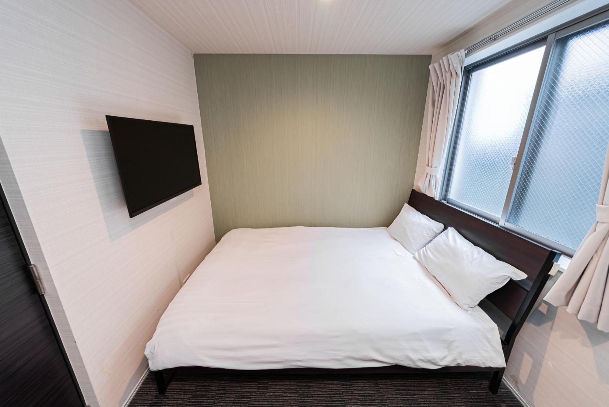 Glou Higashi Shinjuku Hotell Tokyo prefektur Exteriör bild