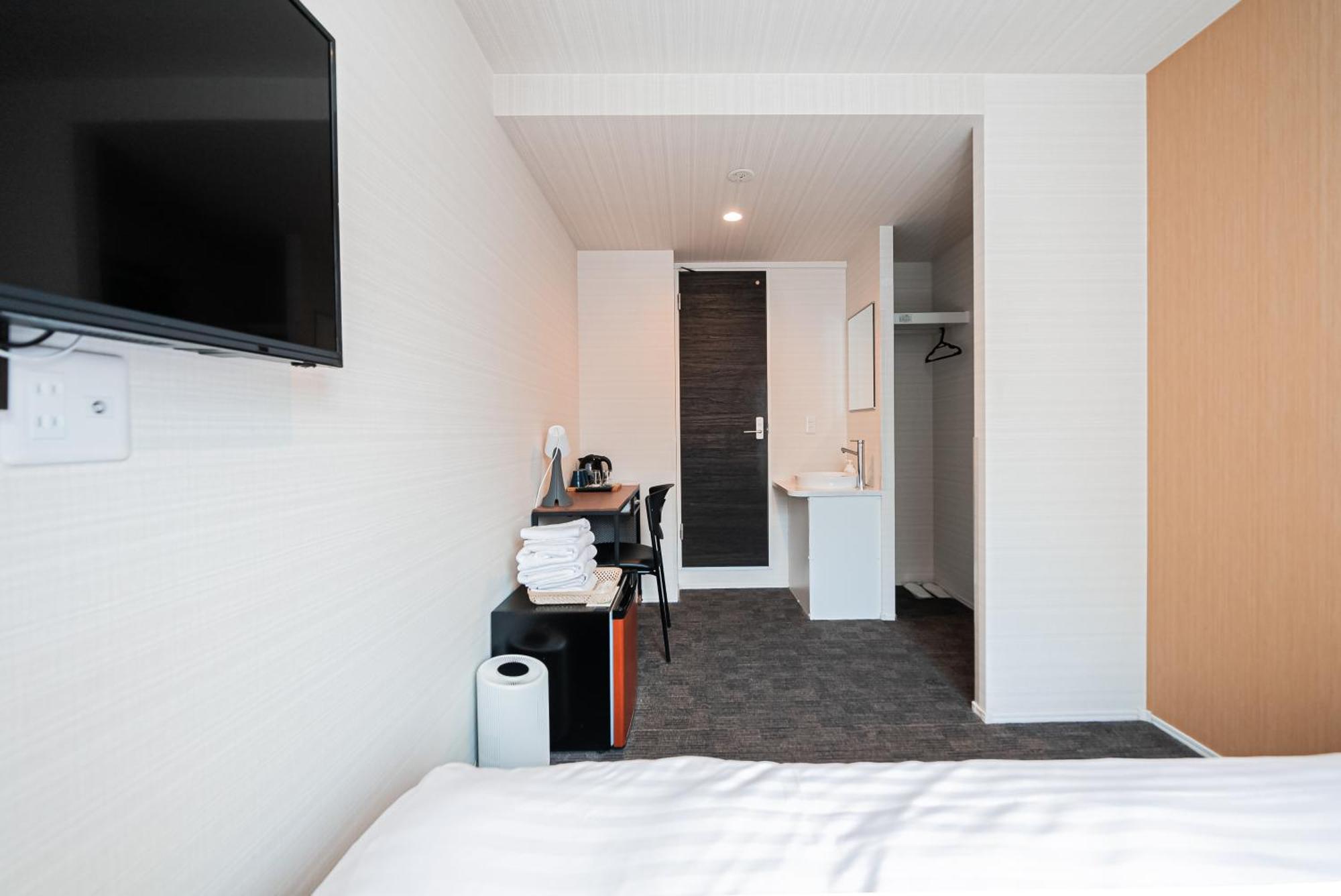 Glou Higashi Shinjuku Hotell Tokyo prefektur Exteriör bild