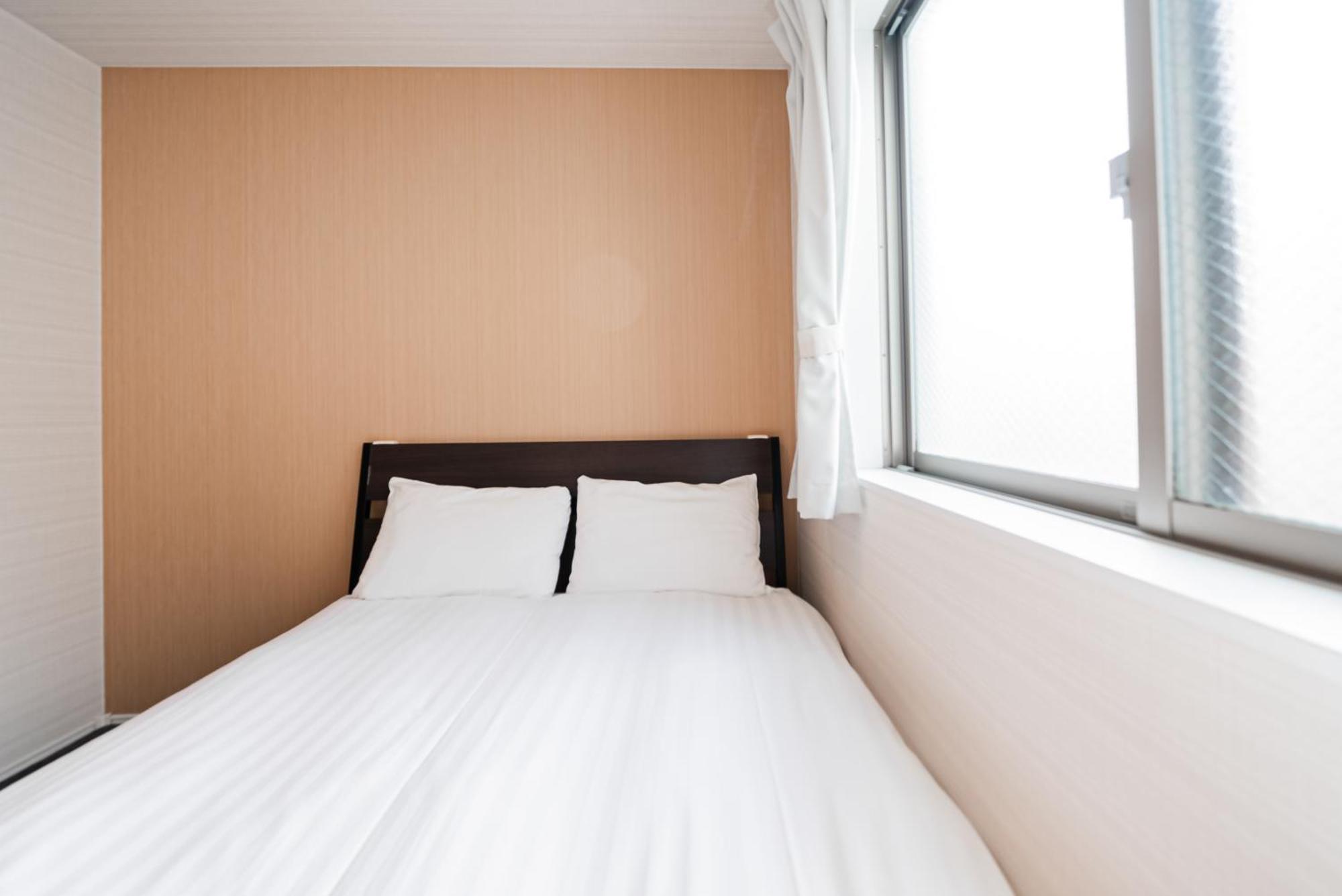 Glou Higashi Shinjuku Hotell Tokyo prefektur Exteriör bild